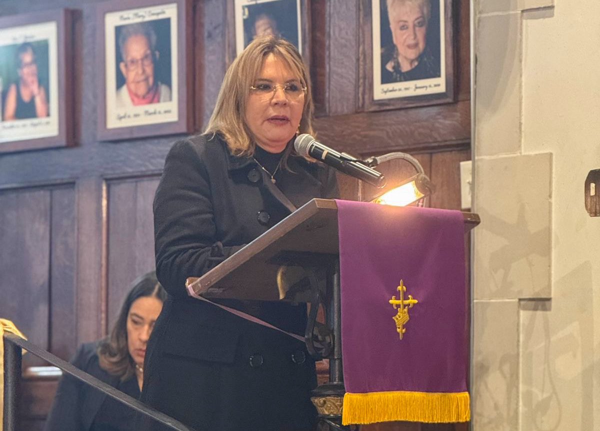 Hoy realizamos una misa en memoria de Vicente Sánchez Baret y Rafael Suberví Bonilla, destacando su legado de servicio y compromiso con nuestra nación.

Un acto solemne para honrar sus aportes y agradecer a quienes nos acompañaron.