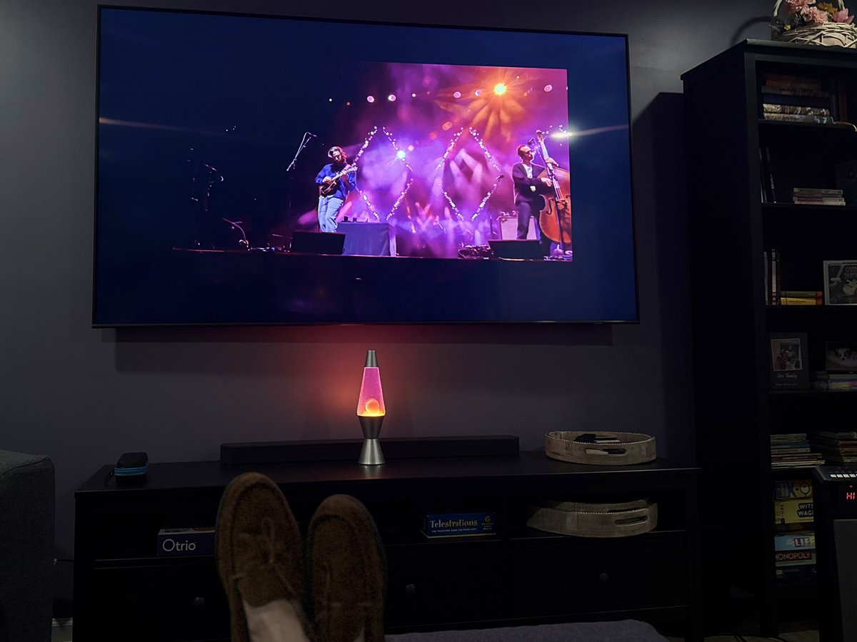 Kingyface's tweet photo. @gary_wahlman Literally just framed a Tay Tay poster while watching Billy from the couch. I’m likely just an anomaly, or even more likely is I have a 12 Y/O daughter. https://t.co/L5GLFYbiFz