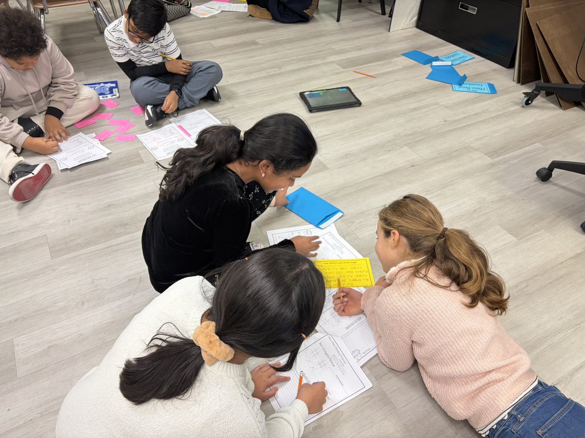 Mr. Cook tweet media