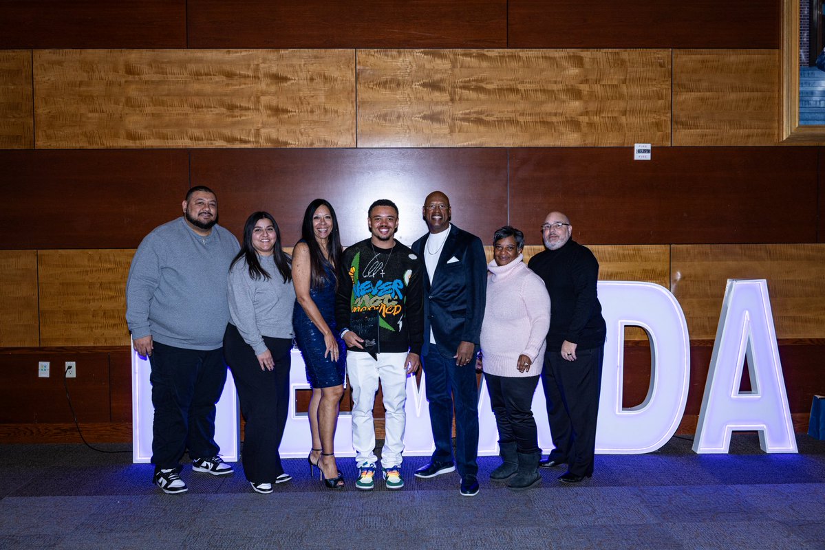 Thanks to <a href="/NevadaFootball/">Nevada Football</a> and <a href="/CoachChoateFB/">Jeff Choate</a> for believing in <a href="/Gerick_6/">Gerick Robinson</a>. We really appreciate the recognition. Our family is grateful for the opportunities you have offered him. Go Pack!🙏🏾🐺🏈💙