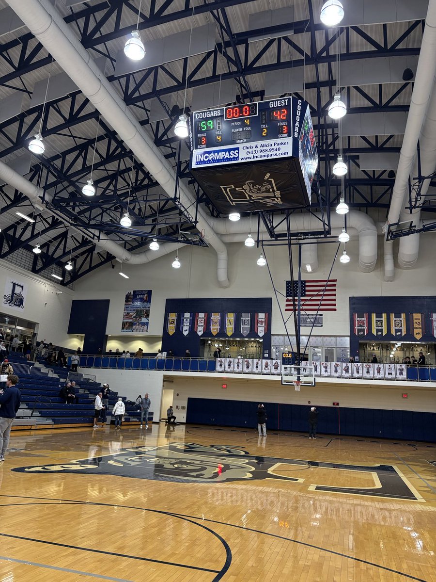 Final from THE EDGE Edgewood 59 Ross 42. Great atmosphere and fan support for The Den tonight. #THEEDGE ⁦<a href="/SWBLSPORTS/">Southwestern Buckeye League</a>⁩ ⁦<a href="/SWOSportsDaily/">Southwest Ohio Sports Daily</a>⁩ ⁦<a href="/TheReportOhio/">𝑻𝒉𝒆 𝑹𝒆𝒑𝒐𝒓𝒕 𝑶𝒉𝒊𝒐</a>⁩ ⁦<a href="/edgewoodbands/">EdgewoodBandBoosters</a>⁩ ⁦<a href="/EdgewoodAthlet1/">Edgewood Athletic Boosters</a>⁩