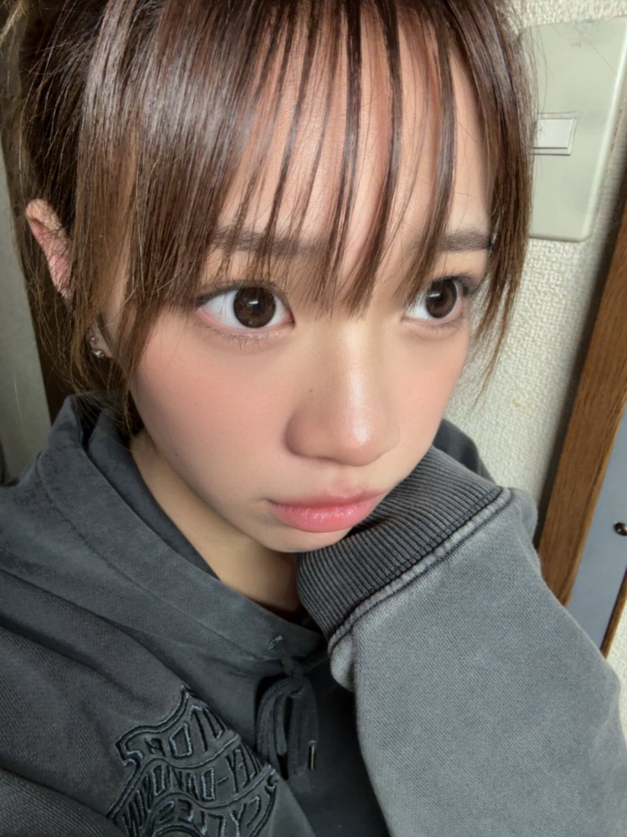 ___ebitter's tweet photo. 今年ももう１ヶ月切っちゃったか🙃 https://t.co/jHKOOdl9Yr