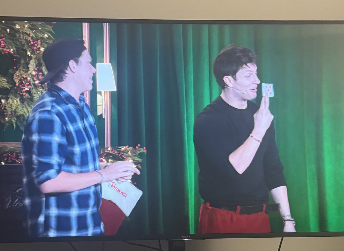 jokerswild1982's tweet photo. @mattrife  did it again! #Christmas magic and non-stop #laughter! A new tradition to watch! https://t.co/yLvmPVrcQs