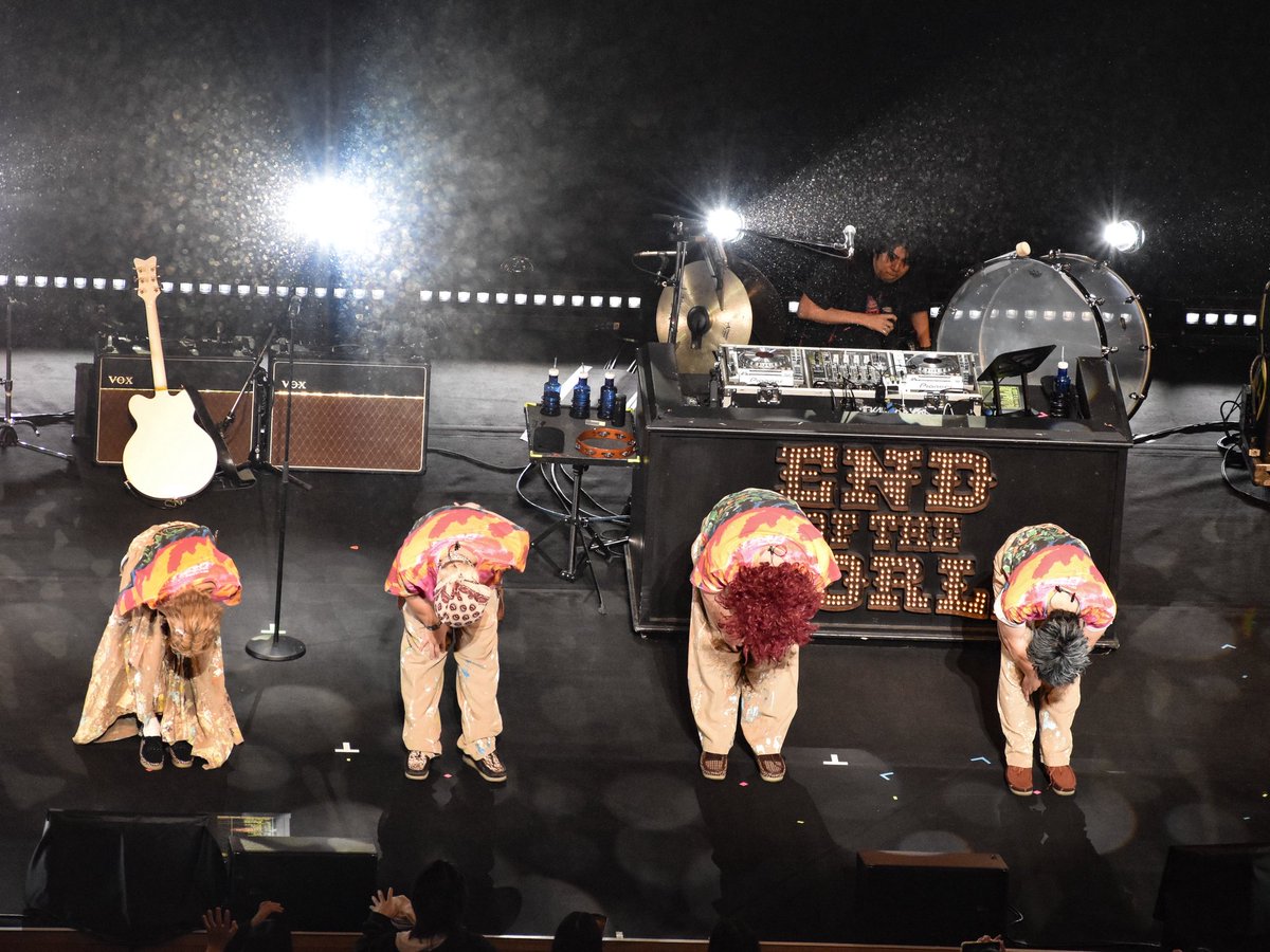 o3bl3_fg's tweet photo. 11.18
スモークの演出も好きだけど、スモーク無しも大賛成です❗️

#Phoenix #SEKAINOOWARI https://t.co/Km42bc9v6P