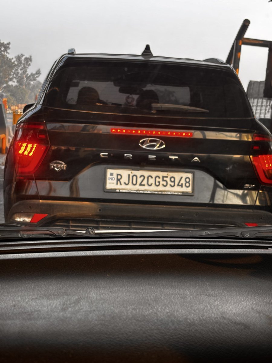 teeceeamit's tweet image. Today i found high speed driver @140 per km speed near panipat tool plaza at 7.50 am dated 6 dec 2025 break the divider challan must be cut asap or they will kill anyone or self #fastdriver @DiprHaryana @MortIndia