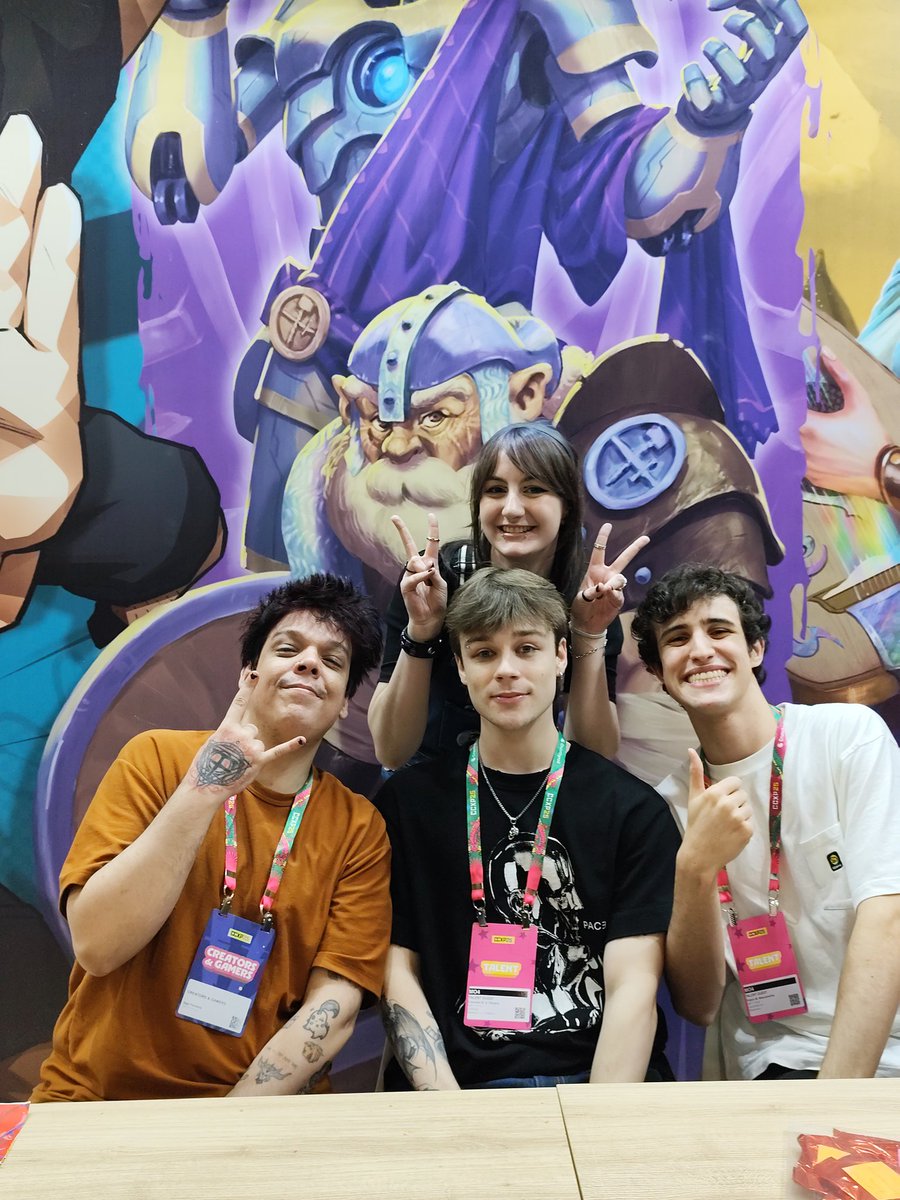 nana 土🩸 #HEXATOMBE tweet media