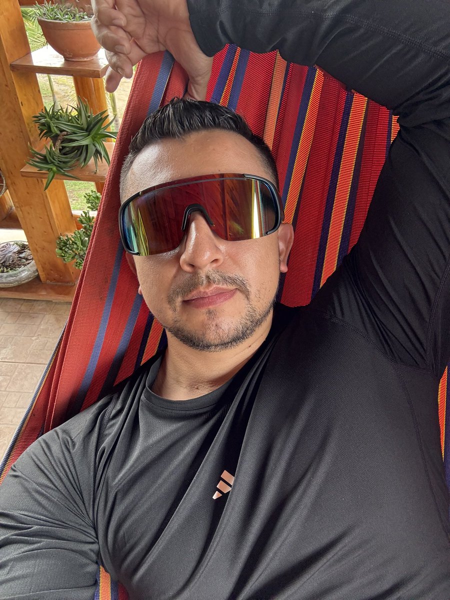 charlietics's tweet photo. #relaxday #mountain https://t.co/OBCRmuqhoS
