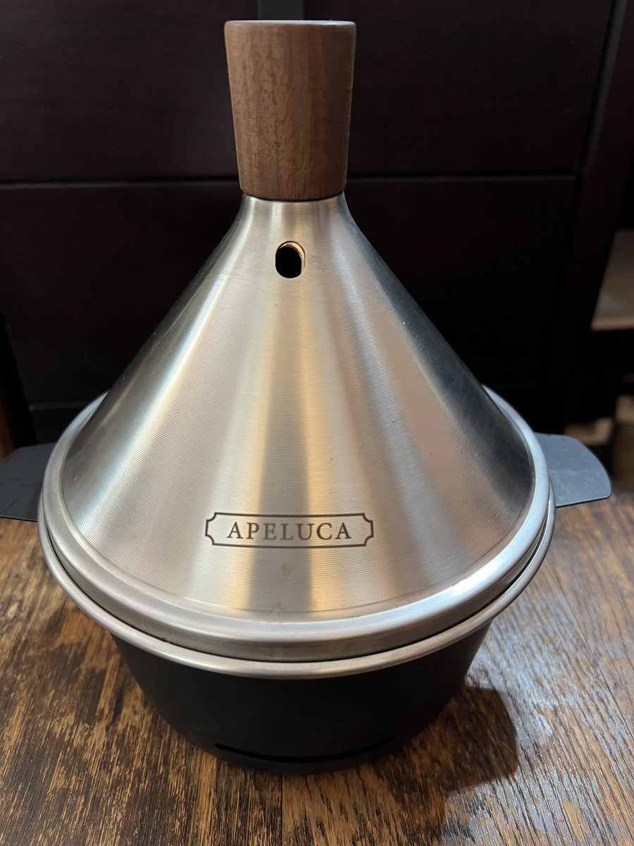 BambooBEER's tweet photo. APELCAの燻製器を購入。週末は燻製三昧します https://t.co/zMY7DNwyNv