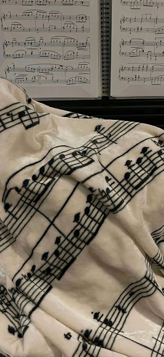 YoonabcGGrp's tweet image. Den ganzen Tag Meetings gehabt, aber ein gutes Gespräch hat alles leichter gemacht. 🗂️ #OfficeLife #WorkFlow