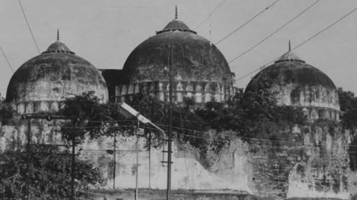 ProfNoorul's tweet image. अपने बच्चों से हर ज़ख्म छुपा लूँगा मगर,
6 दिसंबर, तेरा अखबार कहाँ रखूँगा...??

#6december