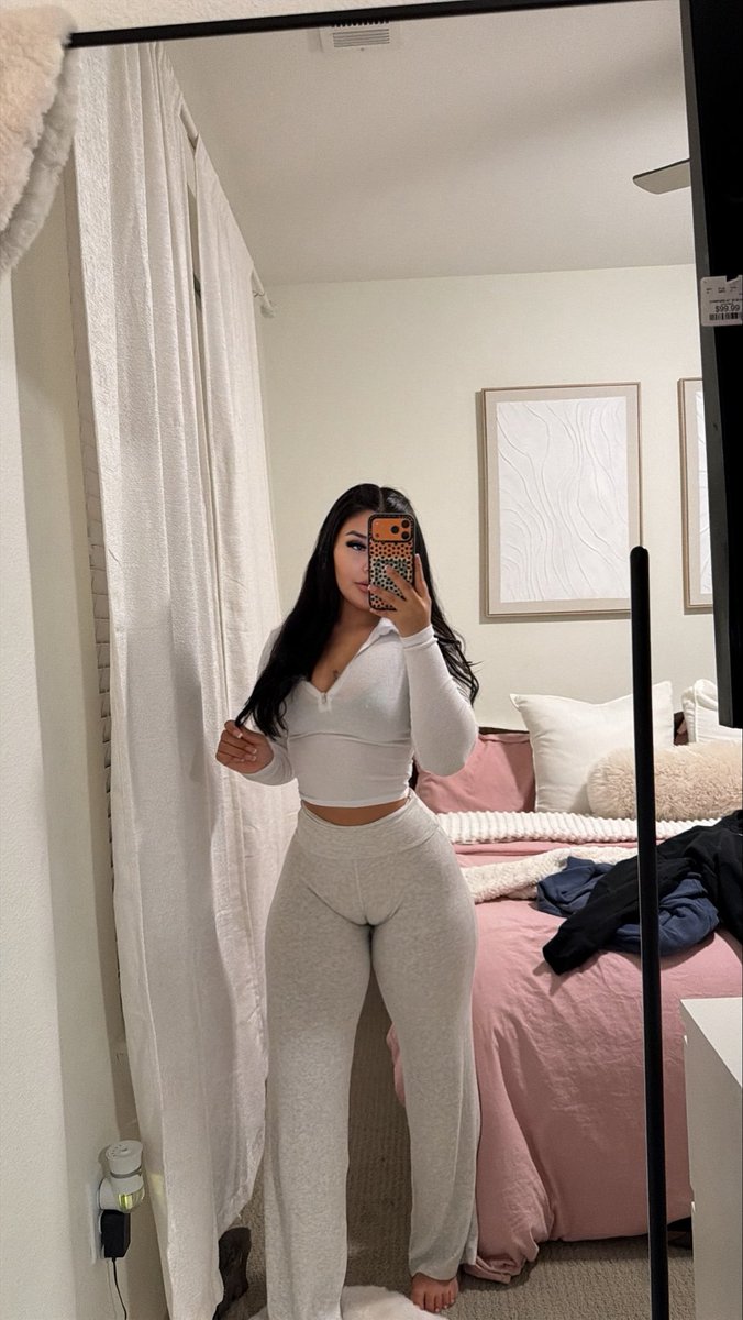 juddithh0's tweet photo. Single btw🙈 https://t.co/trbOcHDIDw
