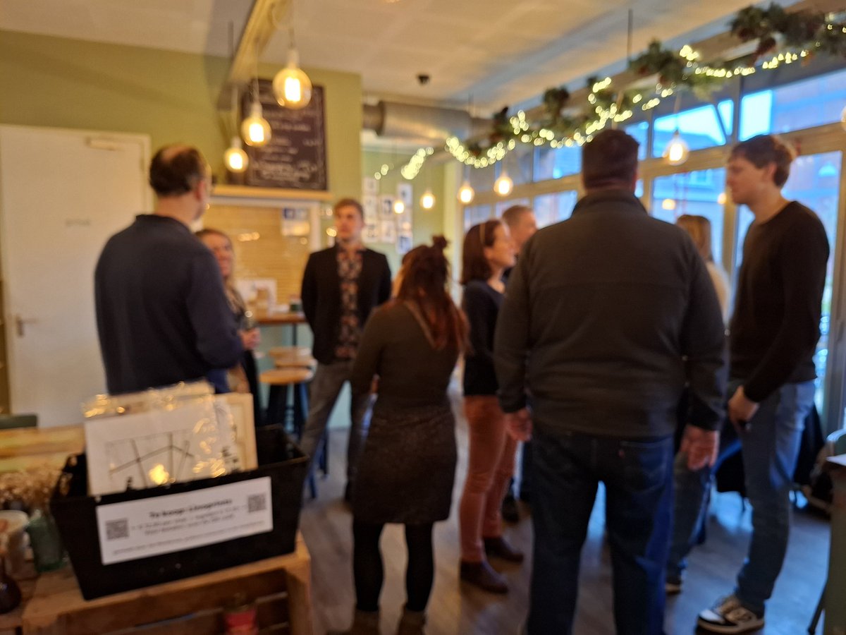 Vanochtend tijdens <a href="/ocnijmegen/">Open Coffee Nijmegen</a>. #surprise #netwerken In het #Bakkerscafe in #Bottendaal.