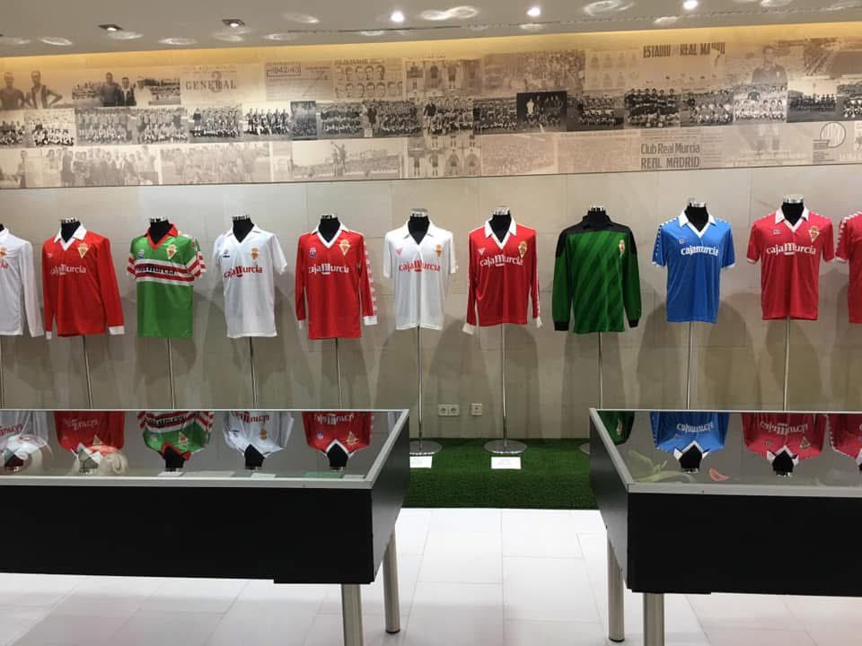 El 05 de diciembre de 2019 inauguramos la sala de exposiciones del Real Murcia.
