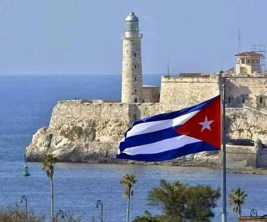 <a href="/DiazCanelB/">Miguel Díaz-Canel Bermúdez</a> Pues claro que en esta Isla bella no se rinde nadie!!!!! 🇨🇺x.com/DeZurdaTeam_/s…