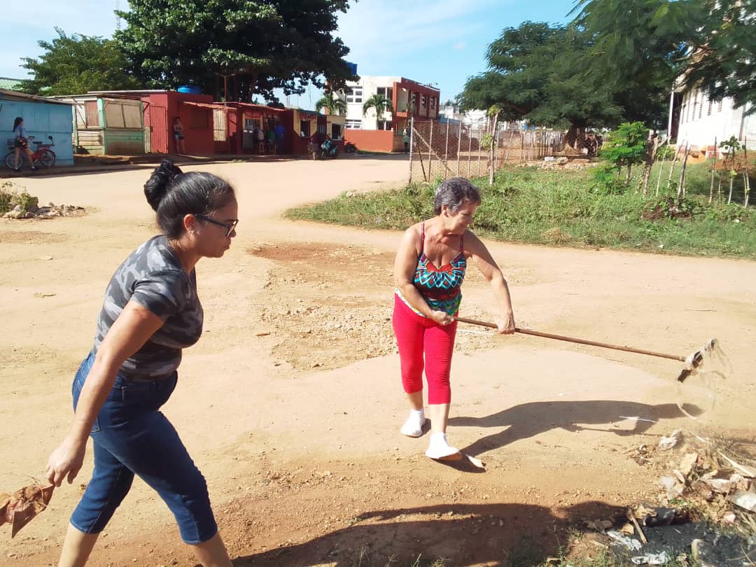 MatildeCar473's tweet photo. En nuestra institución, seguimos las mejores prácticas de higiene dentro del centro y sus alrededores, para reducir el riesgo de enfermedades y crear un ambiente saludable para los niños como para el personal. @DiazCanelB @naimatrujillob @CubaMined @yarobyalvarez @GladysArtemisa https://t.co/ZVLQcm8n1R