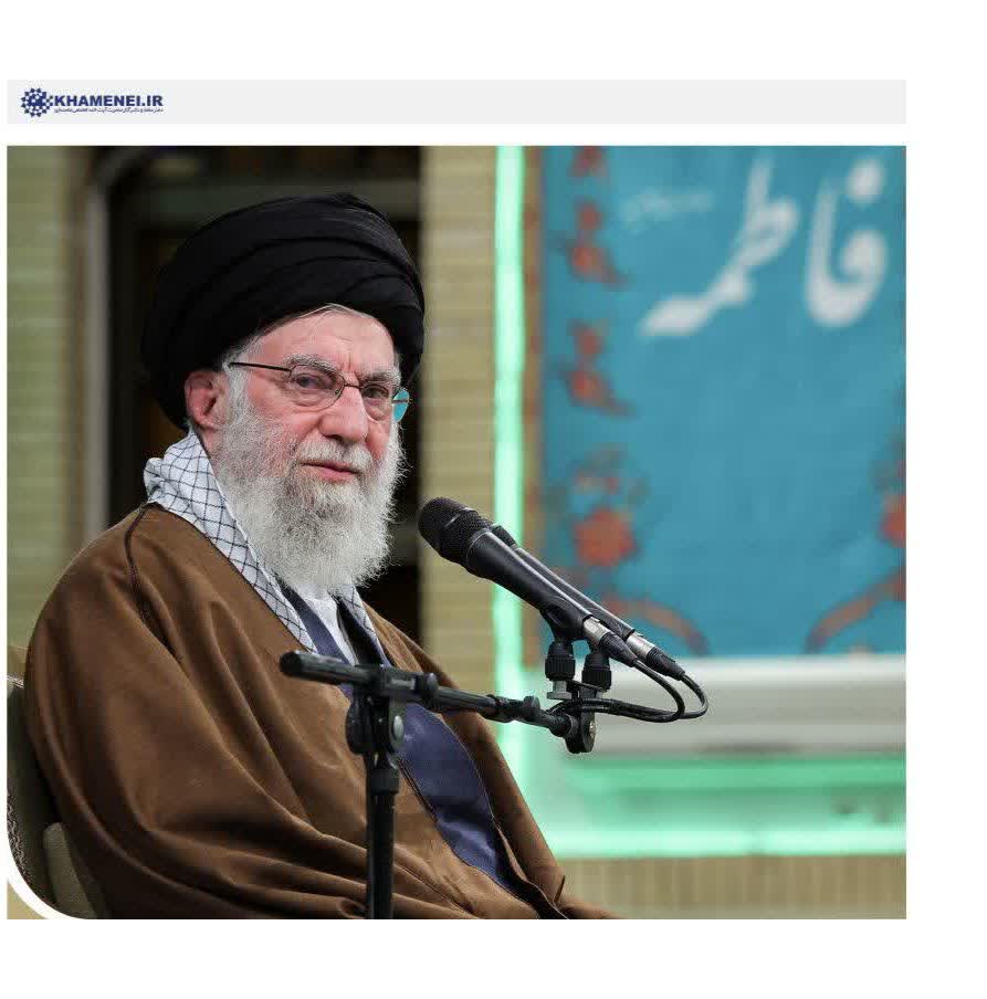 حضرت زهرا(سلام الله علیها ) مظهر یک انسان عرشی در ابعاد سیاسی،تبیین حقایق،گذشت،مهربانی و ایثار است.
#زن_ایرانی 
#مظهر_مهربانی