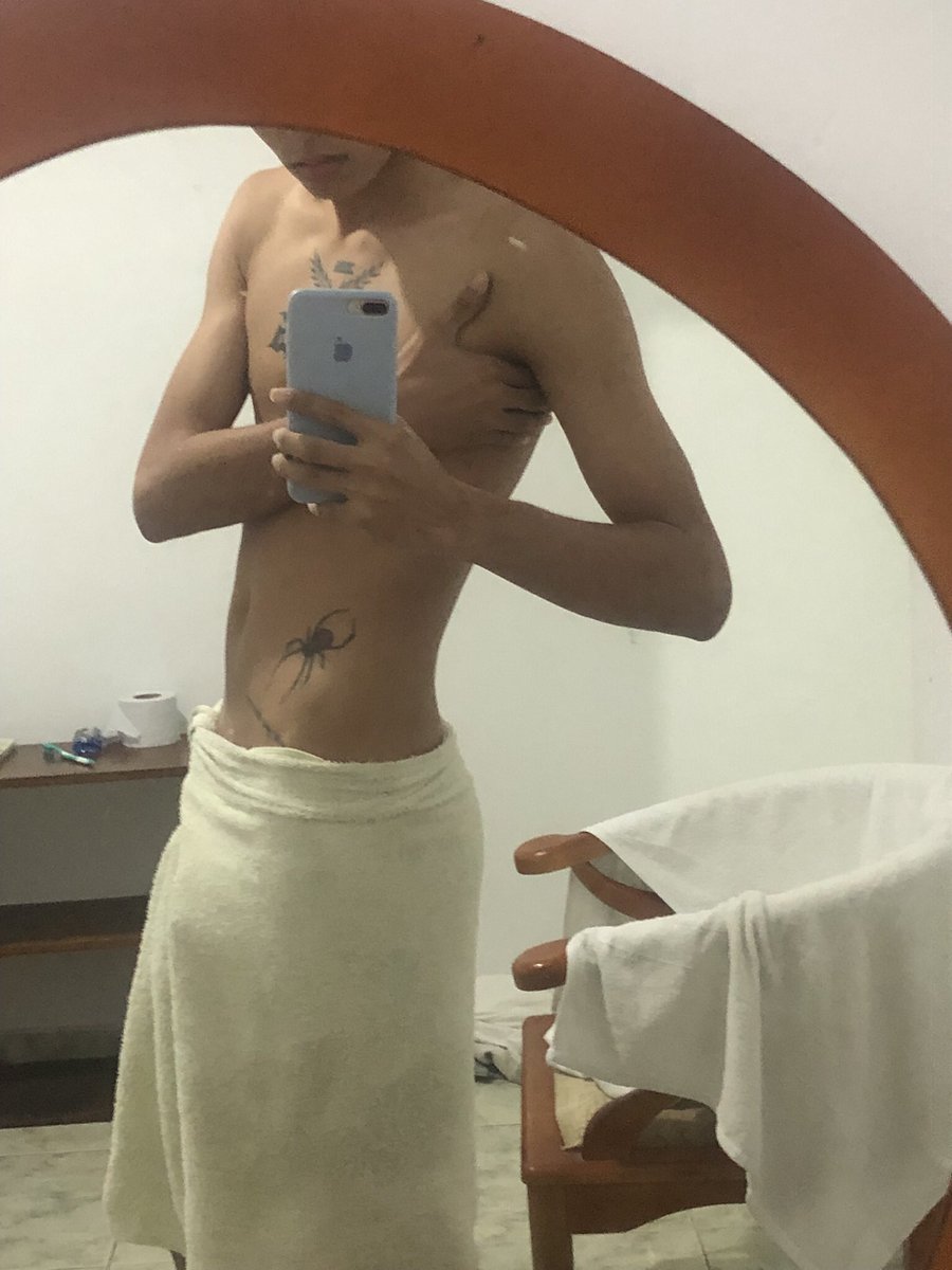 johnandersomn's tweet photo. Ya se acerca el día de velitas, quien quiere prender esta?🔥💸 https://t.co/u3BwjLa0Xk