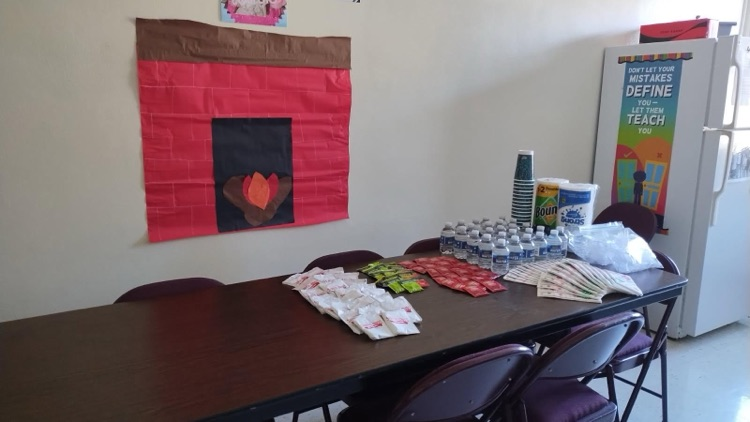 M19_MES's tweet image. The PTO elves were hard at work "Stocking" up the break areas since Santa put the MES staff on the Nice List! #MESProud