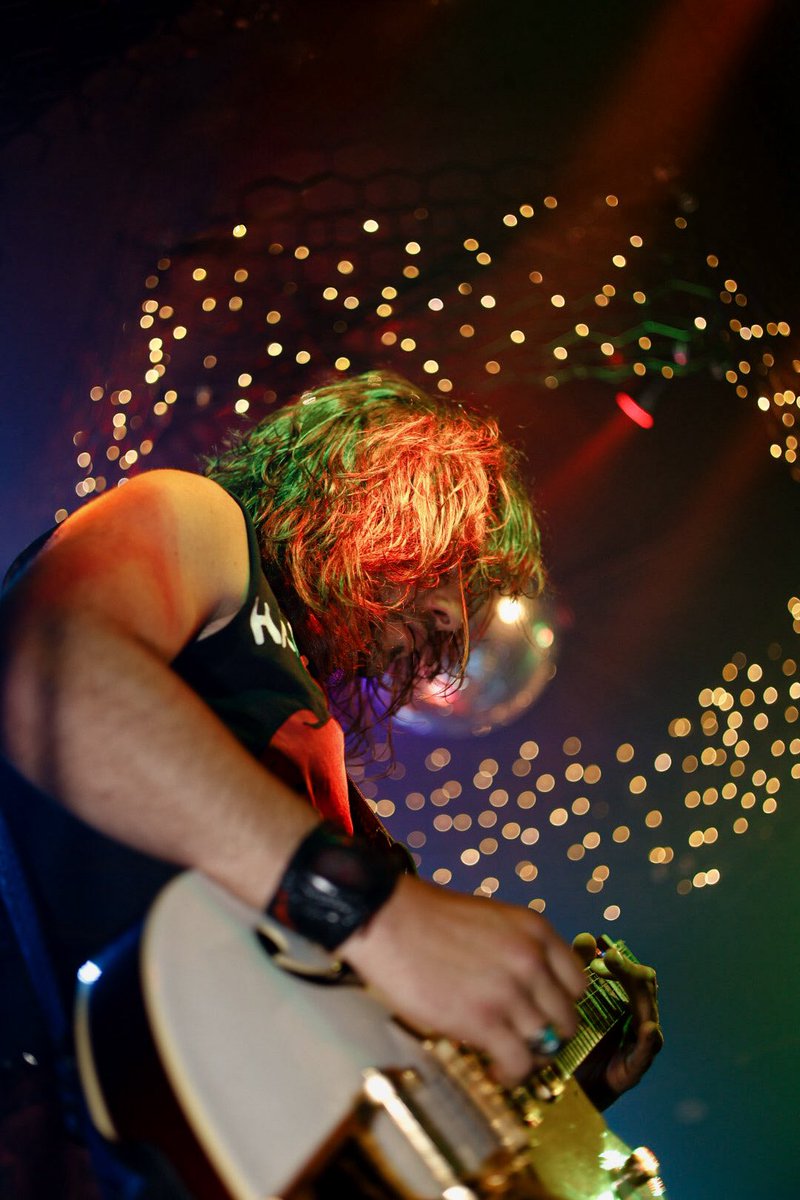 michellesamusic's tweet image. Last week at Liars Club was wild. Thank you to everyone who came out and made the room feel alive. Until the next one

Photographer: JC Rose 

#LiarsClub #chicago #altrock #poppunk #grunge #alternativegirl #alternativerock #rockgirl