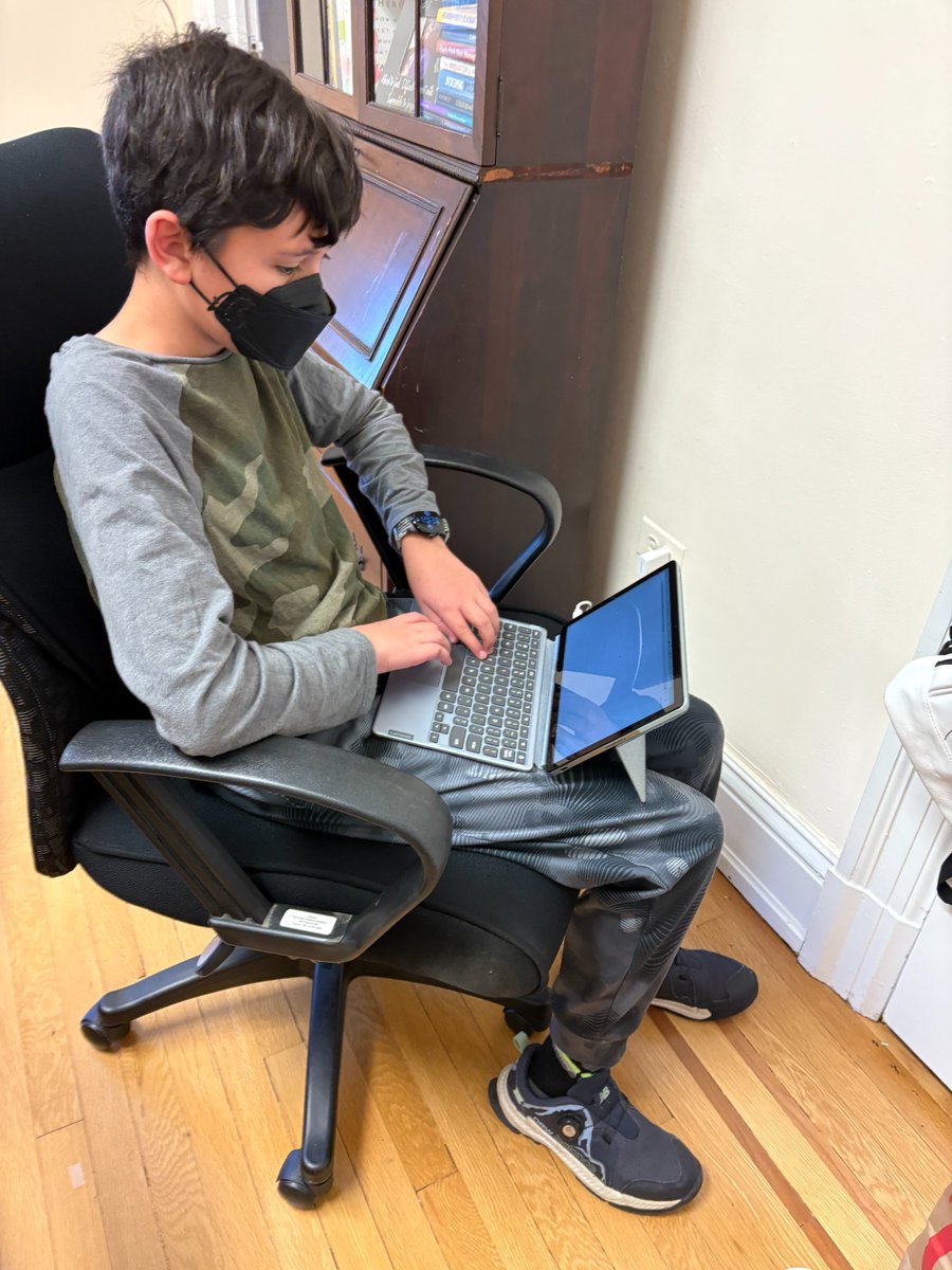 Our research students are wrapping up their trimester studies with impressive work! From thoughtful research questions to conducting literature reviews, refining methods, and analyzing findings, they demonstrated focus, curiosity, and academic rigor.

#Research #lisgpride