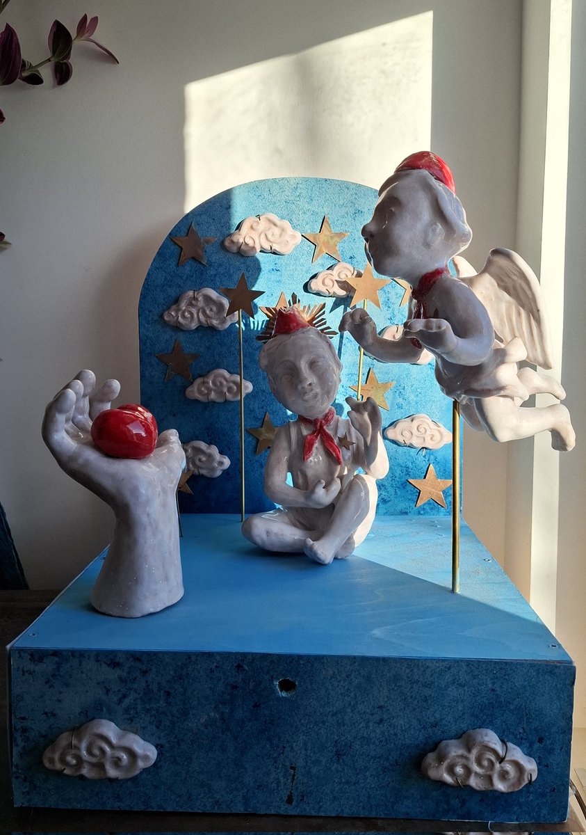 kosmonaatti's tweet image. Feeling lazy to fix the electronics inside my #ceramic #altar piece.