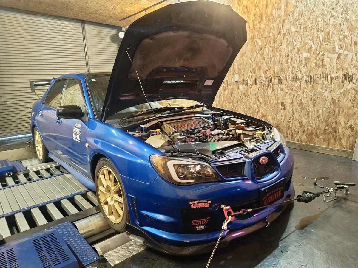 おはようございます！ 今日の朝イチは走行30万km を迎えたスガちゃん