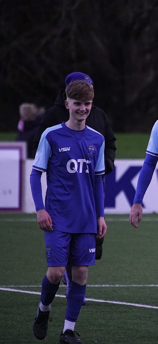 TOM SNEDDON SIGNS ✍️

 Tom joined our Galston 2008 team over 3 years ago after leaving Kilmarnock. Since joining he’s won numerous awards and been recognised from his teammates and coaching staff.

“Tom has a brilliant attitude, work ethic and desire and it’s clearly been