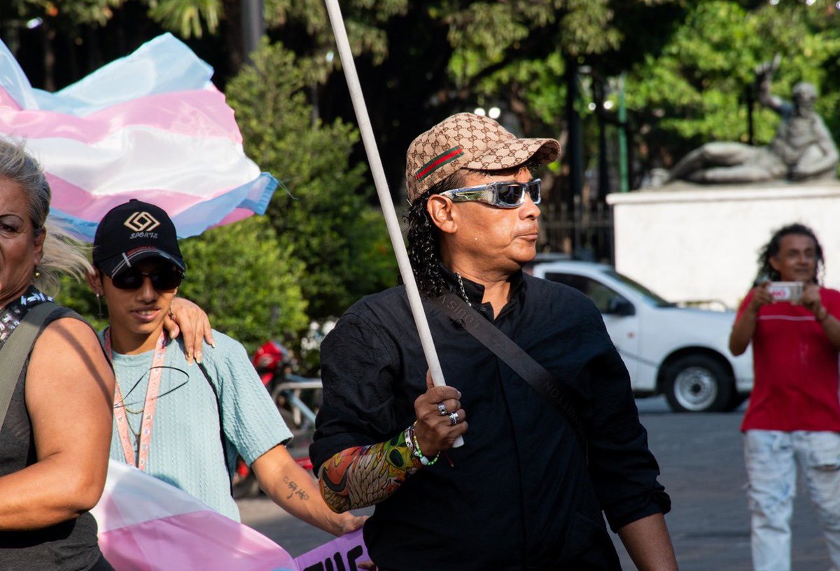 🏳️‍⚧️🏳️‍🌈 La #ProcesionTrans (2da parte) 

Así se vivió nuestra Procesión Trans! Color, orgullo y dignidad que reafirma: ¡Nuestra vida e identidad NO son un debate! Gracias a quienes nos acompañaron en las calles de Guayaquil.

#ProcesionTrans #TransPrideEcuador #Guayaquil #SiluetaX