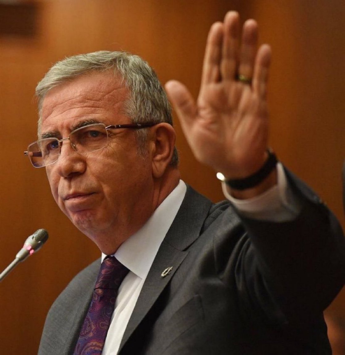 Mansur Yavaş:

• 'Türkiyeli, Anadolulu' gibi kavramların hepsi uydurma. Türk'ün Türk'ten başka dostu yoktur.

• Türklüğünden utananlara inat söylüyorum; Ne mutlu Türk’üm diyene!