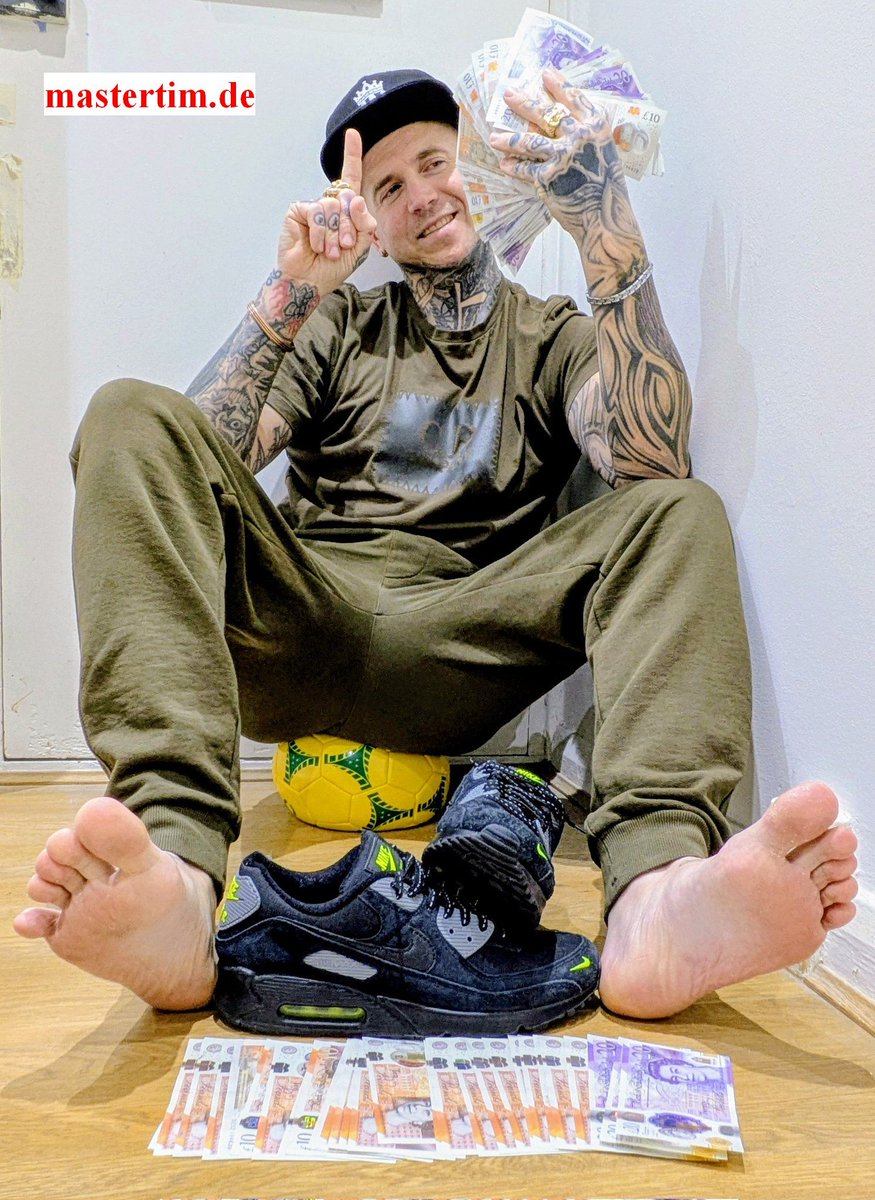 kingtim2012's tweet image. Hey #footslaves and fans of #malefeet the Top 1 #ukmaster #tattedmaster #kinghampton @king1dom1 is finally back with ab update on #mastertim mastertim.de