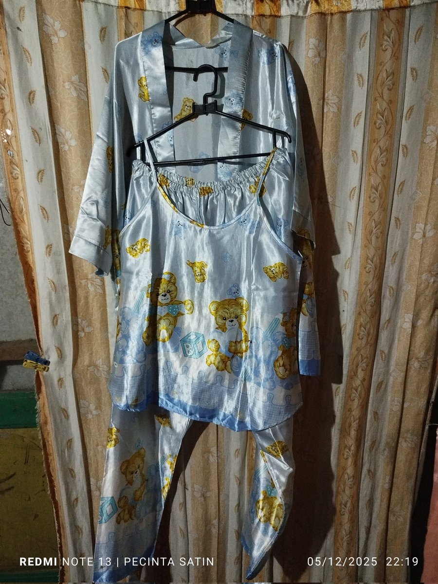 Azalea satin tweet media