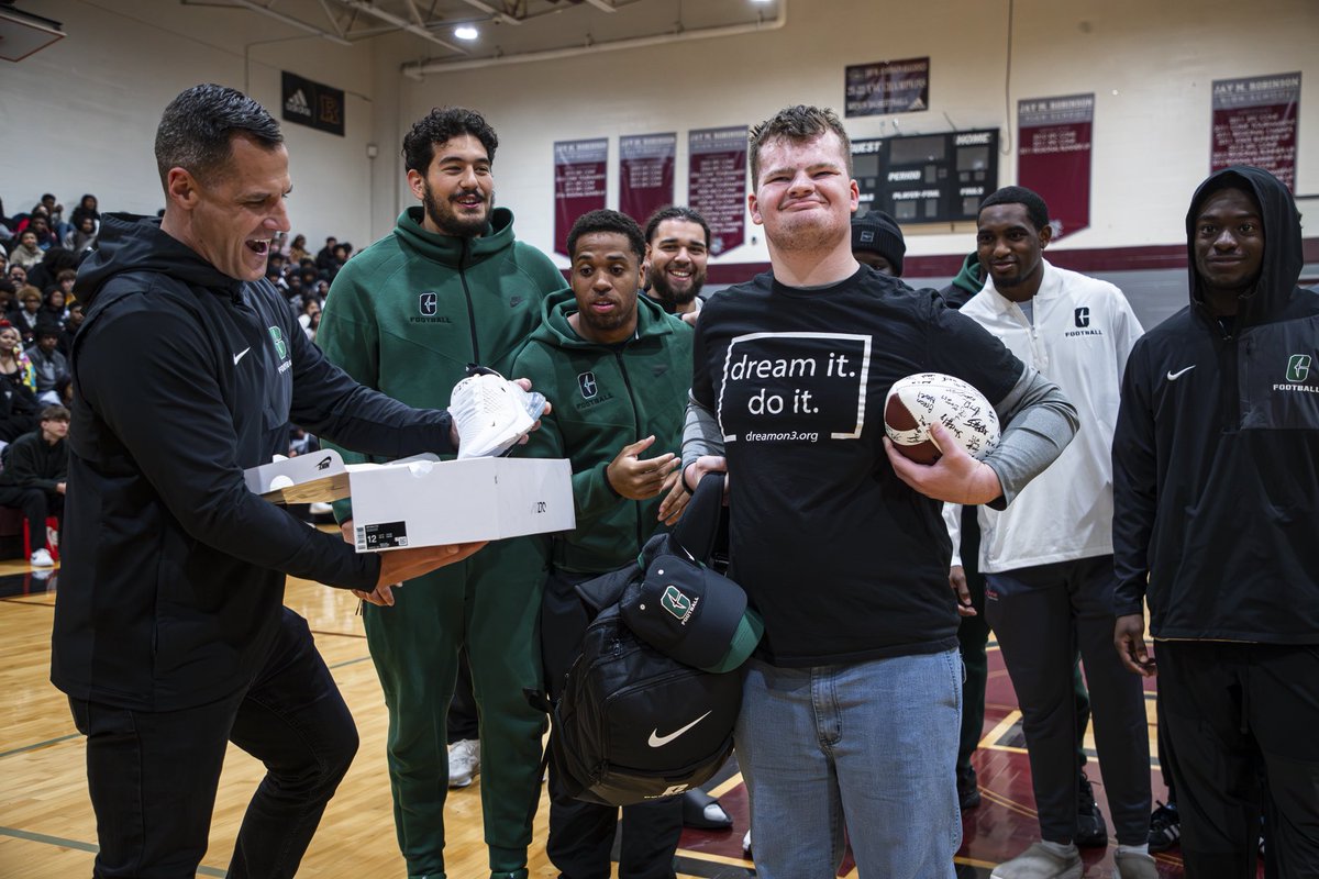 Ryan Gloer tweet media