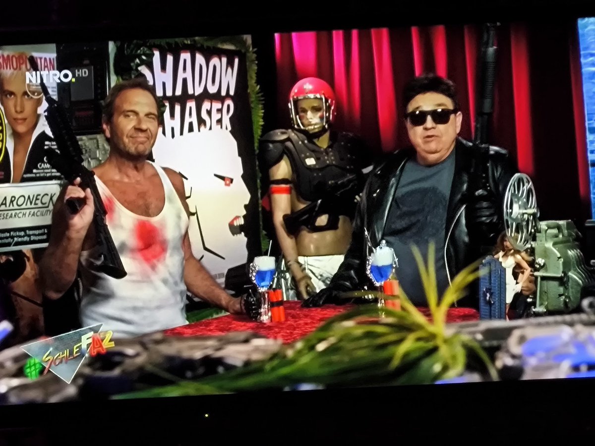 Krueminxler's tweet photo. McClane, sind Sie's? 😳
#SchleFaZ
#Shadowchaser
#TerminateHard
#SexyPäterKillsMe 🥵
#WirSindSchleFaZ
#SchlefazBeiNitro https://t.co/8IujABti4a
