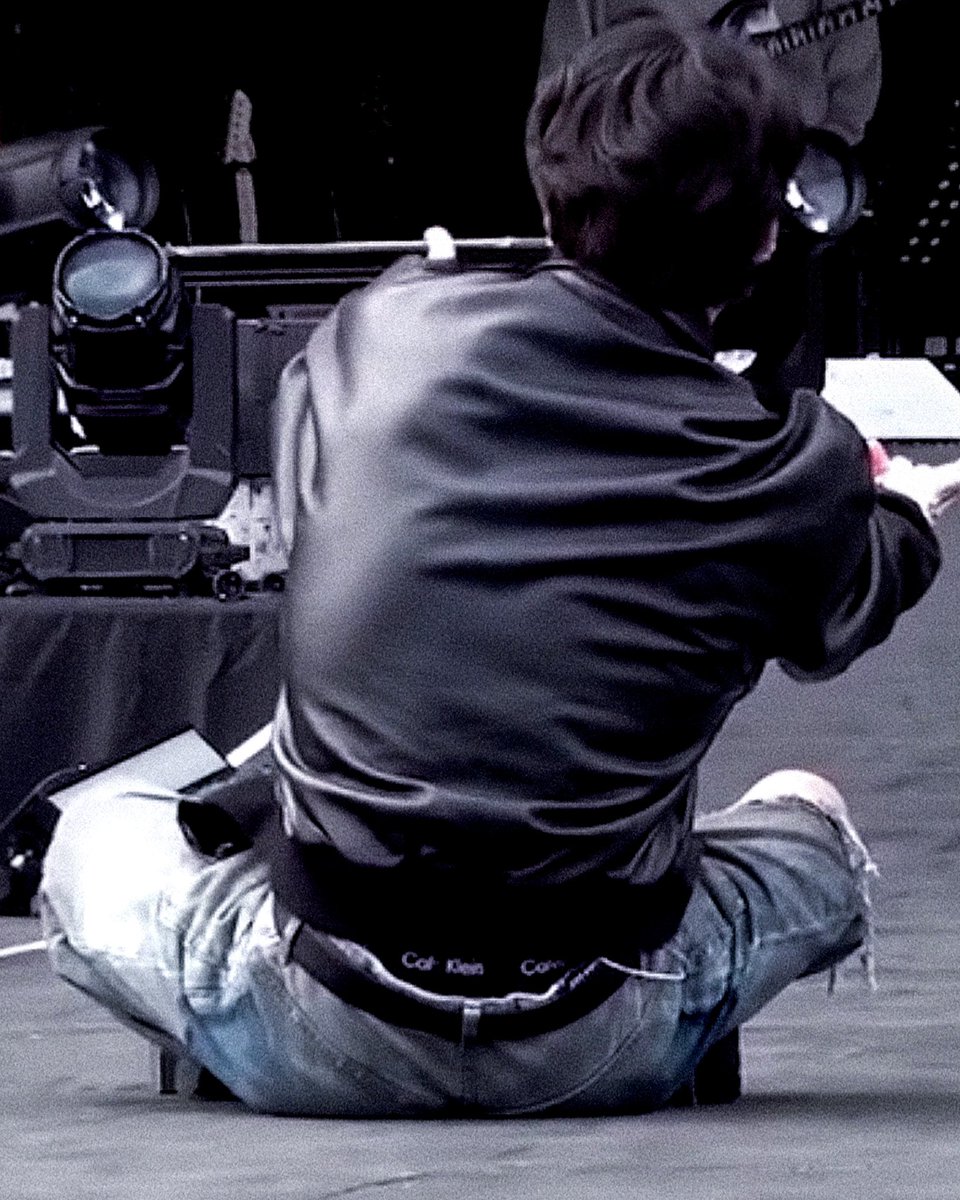 kooswaistt's tweet image. the waist                                  the belt