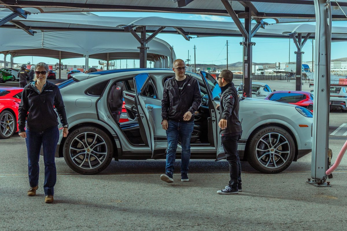 tensorwave's tweet image. Grateful for days like yesterday; fast cars, good conversations, and great people.

Thank you Reza Zabihi from Trace3 for hosting us at Speed Vegas and to Kabeer Gharzai from Poolside for making it even more fun. Let’s do it again soon.