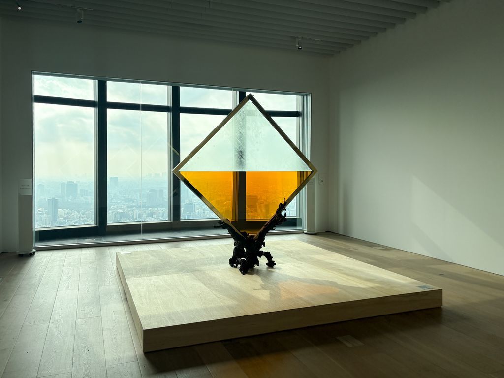 🆕「六本木クロッシング2025展：時間は過ぎ去る わたしたちは永遠」（森美術館）レポート
tokyoartbeat.com/articles/-/rop… 

3年に一度開催される、日本アートシーンの定点観測的な展覧会。 21組のアーティストを通して"日本"と"いま"を再考する