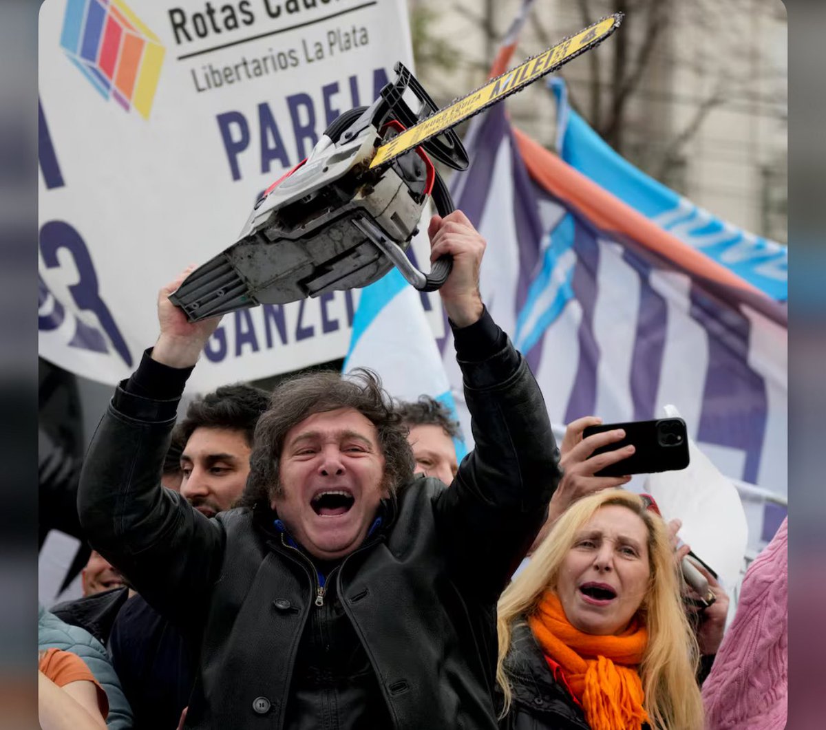 Somos pocos y nos conocemos mucho

Acá todos sabemos la voluntad que siempre tuvo el gobernador con los trabajadores. La diferencia también es clara, hay un gobierno nacional que gobierna para pocos y que solo dio anuncios negativos y desempleo a miles.

Arruinaron el País, corta