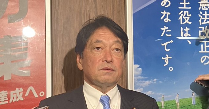 防衛所得増税の27年開始、自民税調会長「異論なし」：小野寺会長の自民党税制調査会が防衛増税の所得税分を2027年1月から実施する方向で調整に入ったという報道だが、これは経済政策として極めて問題が多い。まず最大の矛盾は、高市首相が掲げる「手取り増」政策との整合性だ。復興特別所得税を1%下げ