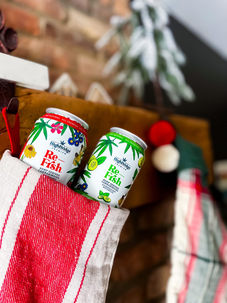 #Holidaytip: for maximum #cheer, fill stockings with something that actually sparks #joy.

Hint: it’s Re-Frsh

#HighBridgePremium #GardenDrinks #SipAndChill #NonAlcoholic #THCSeltzer