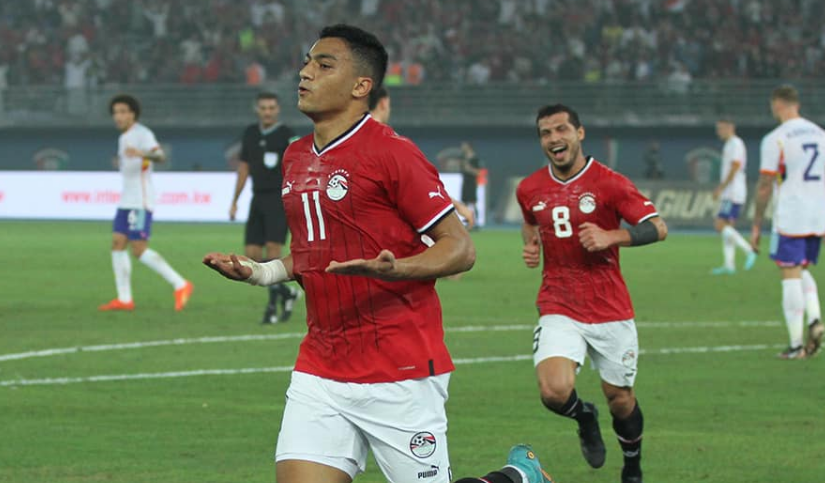 بعد وقوعهما في نفس مجموعة كأس العالم 2026. منتخب مصر تفوّق على بلجيكا في آخر مواجهة ودية بينهما بنتيجة 2 1 عام 2022. مصطفى محمد. محمود تريزيجيه 