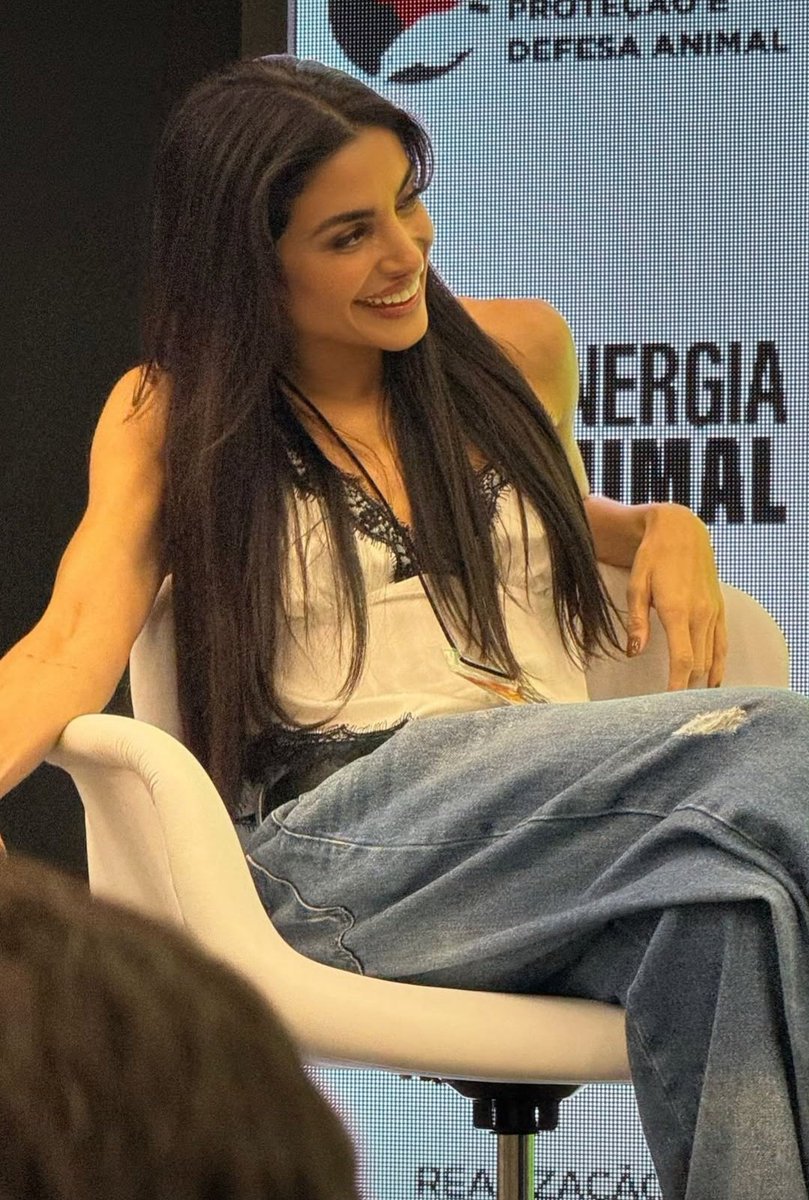 a primeira morena vegana do mundo