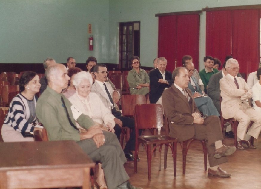 integralismodf's tweet photo. MISSA DE 1 ANO DA MORTE DE PLÍNIO SALGADO

Missa celebrada em 1976, na sede da Ação Social do Planalto (ASP), em Brasília.

Identificados presentes: Anésio Lara, Maria Amélia Salgado Loureiro, Carmela Patti Salgado Loureiro. https://t.co/NgEyURNJTE
