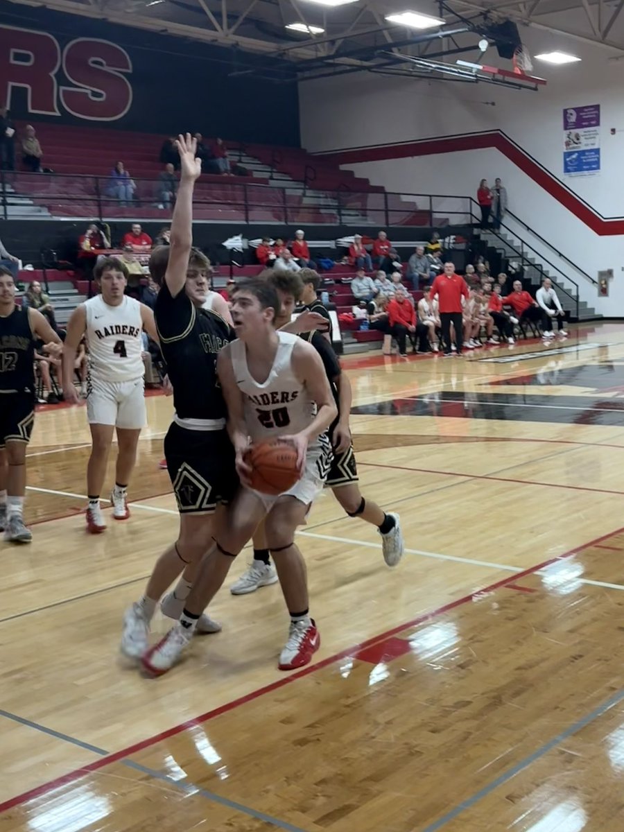 wapathletics's tweet photo. Home opener - JV comes out lightning fast as they jump out to a 23-2 1Q lead over Winchester #LPSelma @CadeHamp10 https://t.co/sPH5FGvX55