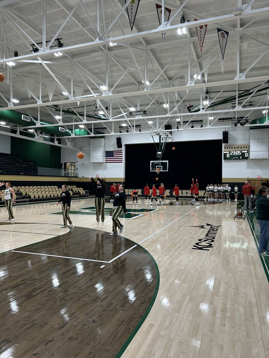 In Mattoon tonight to call mega night basketball against Mt Zion. Stream the game on the Mattoon Hudl page.