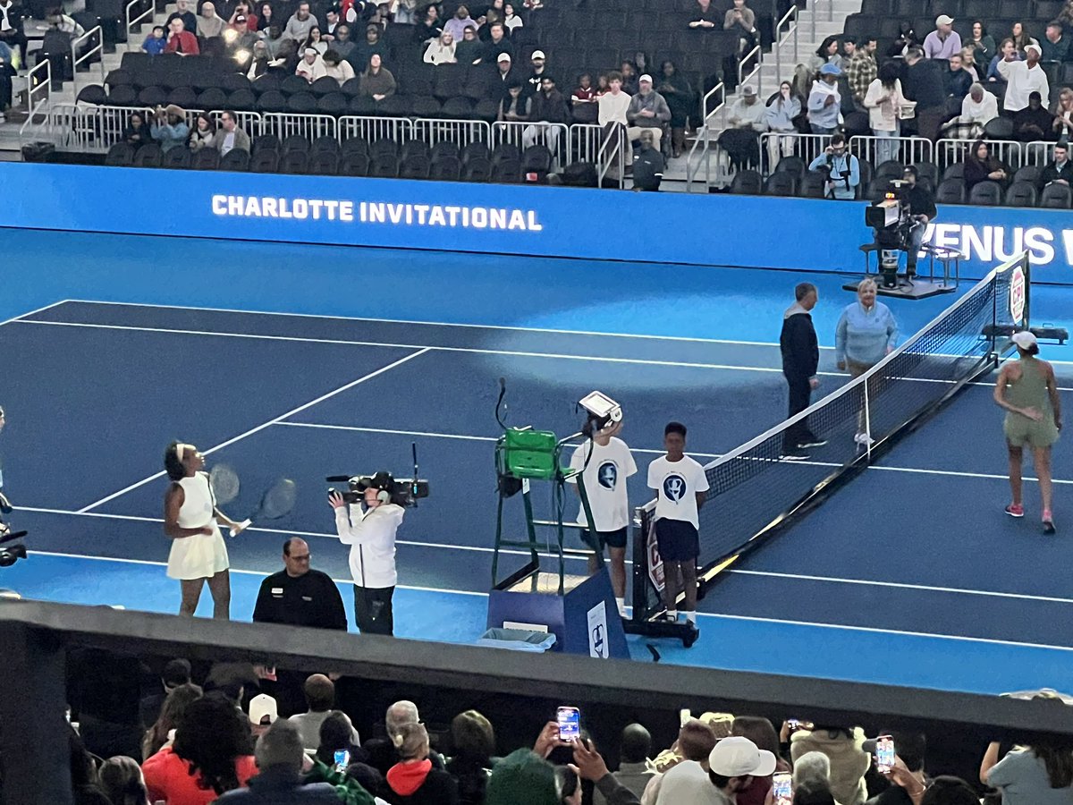 leftzalwaysrite's tweet photo. 2nd year in a row at the #CharlotteInvitational  it was another splendid night (last night) for many reasons one being my gf surprised me with these tickets in the last min turning into an unplanned girls night out 🥳🥳🥳🥳 https://t.co/1si0Lhohpu