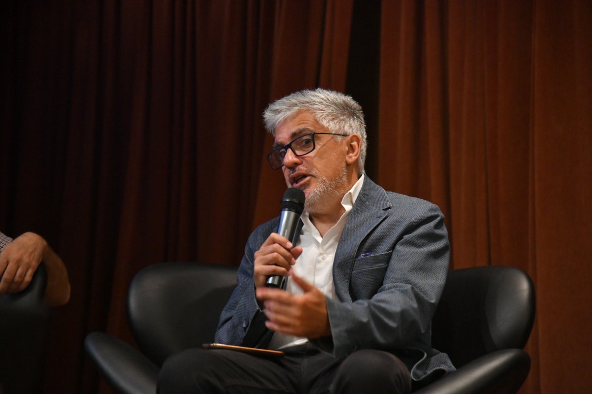 Facultad de Cs. Económicas UBA tweet media