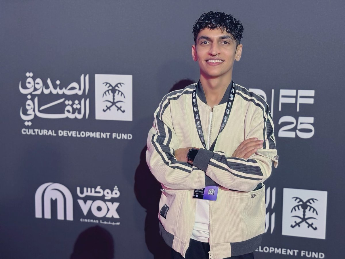 أمسية بامتياز في قلب جدة التاريخية 📽️ اجتمعت فيها أفلام من أكثر من 70 دولة، لقاءات لأصوات سينمائية عربية وعالمية، وسحر السينما الحيّة بكل تفاصيلها #مهرجان_البحر_الأحمر_السينمائي #RedSeaIFF25 #في_حب_السينما #Jeddah #سينما #FilmFestival #سينما_السعودية