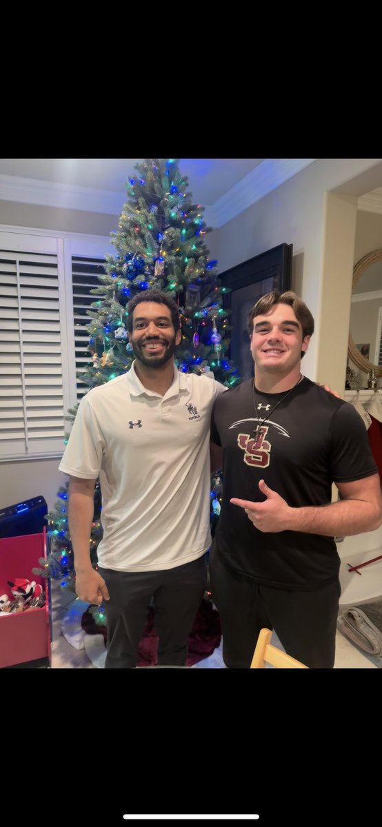 rocco_tompkins's tweet photo. Thank you for taking the time to visit my home, @CoachAMakransky ! Loved talking more about @coschoolofmines and the opportunities ahead!#HelluvaEngineer #GoOrediggers
@CoachBobStitt @CoachYonBoone @MinesFootball @coachGabeHigerd @TheCOACHGABEone @WhiteUnicorn23 @pat_harlow @CoachFaatuiese_ @CoachNelson04 @CoachRickVichot @Score2Win @Coach_SMcKnight @JSerra_Football