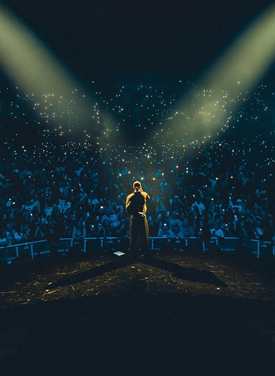 Un extrait de l’itw de Pierre par Télé 7 Jours. 
Plusieurs sujets sont abordés : son deuxième album, son mental durant la tournée, sa personnalité zen, son besoin d’ancrage, ses souhaits pour la suite…
Il nous espère toujours au rendez-vous. OUI !!!! Pierre, sois rassuré, nous