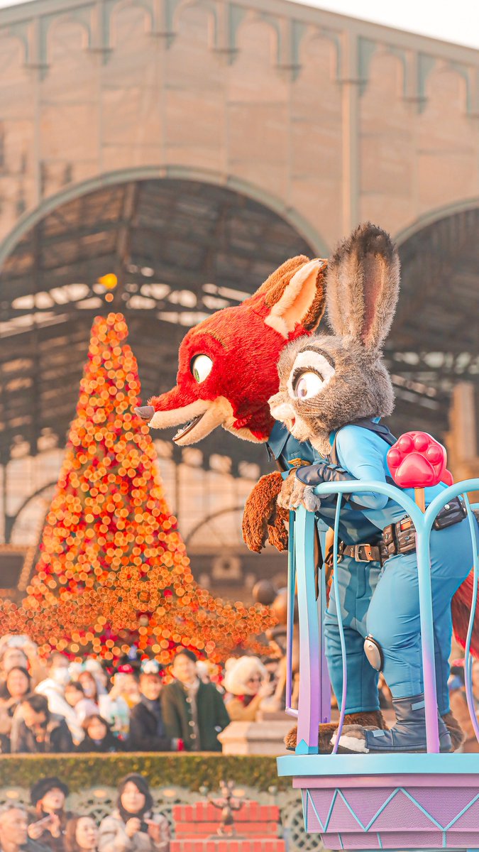 d_Daiki1118's tweet photo. クリスマスの東京ディズニーランドで撮れた一枚。 https://t.co/24OADGYQ7b